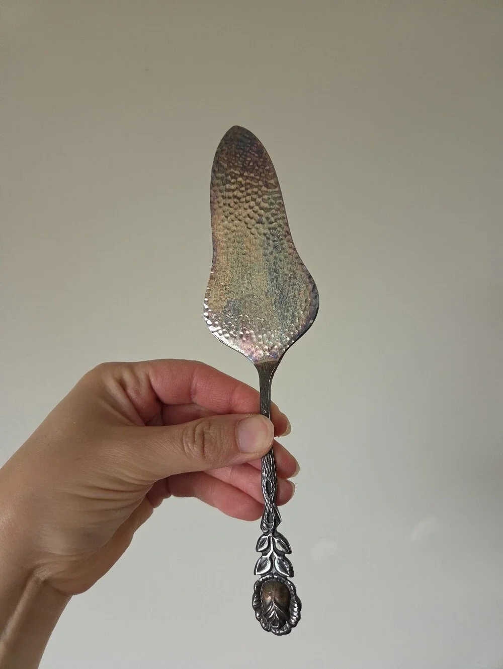 Vintage Hammered Silver-Plated Cake & Pie Server with Rose Motif